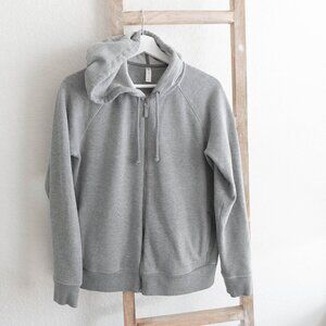 GAP BodyFit Gray Full Zip Hoodie | Size Medium | Cozy Fleece Lined Sweatshirt